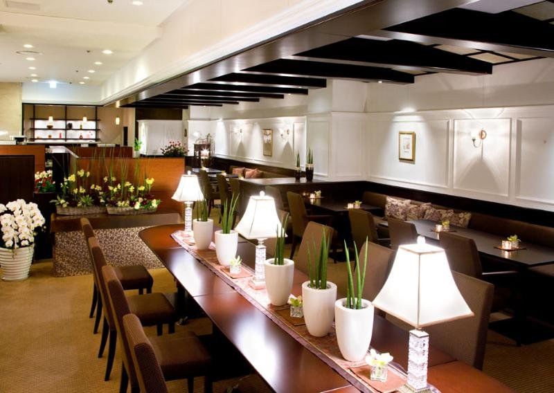The Crown Palais New Hankyu Kochi Esterno foto